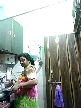 Cute-Janvi20 online show from 20, 6, 2026