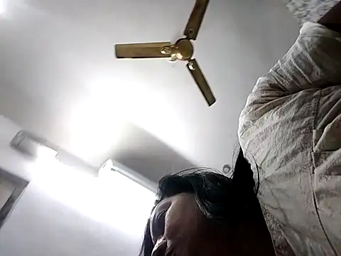 Cute-Janvi20 online show from 28, 11, 2025