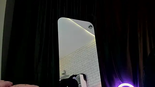 Anjela Botton online show from 15, 12, 2025