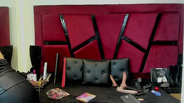 AlliceJelany online show from 10, 9, 2025