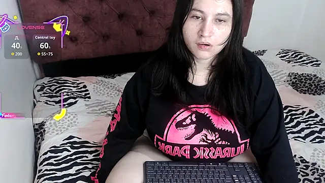 victoriadaniela online show from 28, 11, 2025