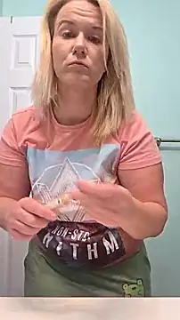 RhondaRump online show from 14, 11, 2025