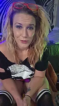 RhondaRump online show from 17, 6, 2026