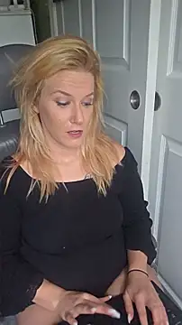 RhondaRump online show from 19, 7, 2026