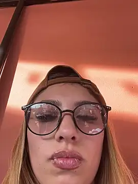 AriaBliss- online show from 7, 11, 2025