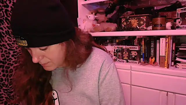 RasheleErotica online show from 19, 12, 2025