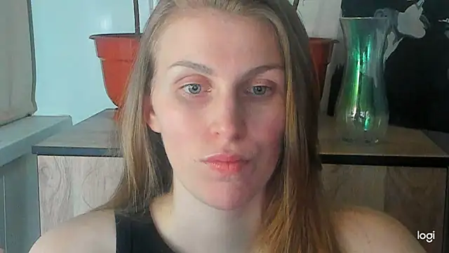 JuliaMuuun online show from 29, 5, 2026