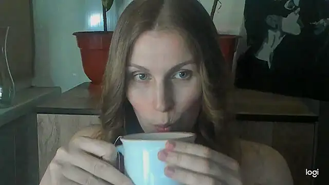 JuliaMuuun online show from 27, 5, 2026