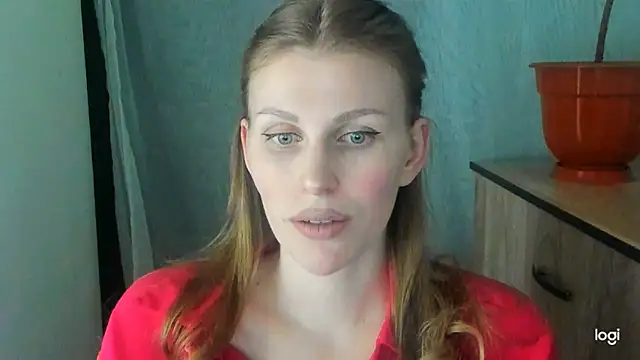 JuliaMuuun online show from 4, 6, 2026