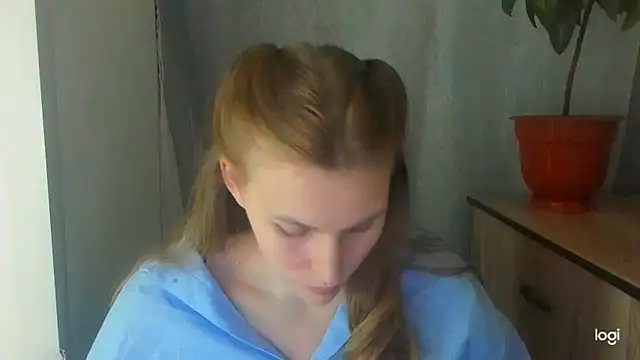 JuliaMuuun online show from 31, 5, 2026