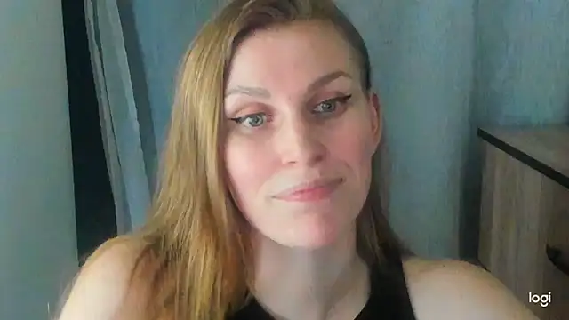 JuliaMuuun online show from 11, 6, 2026