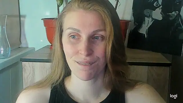 JuliaMuuun online show from 28, 5, 2026