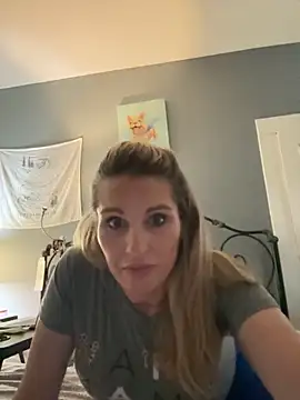 BaddieBossXX2 online show from 16, 11, 2025