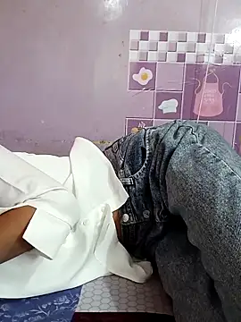 Snapshot of Sandhya_77 chatting on 25, 10, 2025 Sandhya 77 online show from 25, 10, 2025