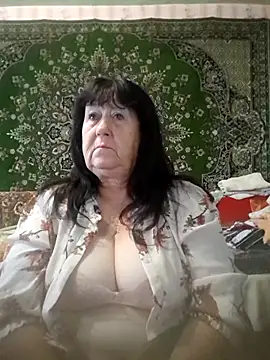 CrystalLime6411 online show from 3, 10, 2025