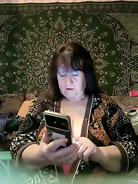 CrystalLime6411 online show from 2, 4, 2026