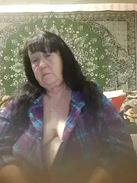 CrystalLime6411 online show from 13, 10, 2025