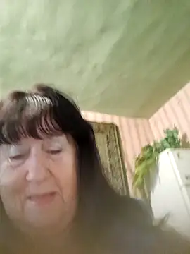 CrystalLime6411 online show from 8, 10, 2025