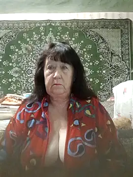 CrystalLime6411 online show from 14, 11, 2025