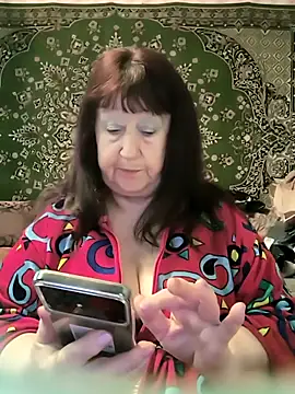 CrystalLime6411 online show from 8, 4, 2026