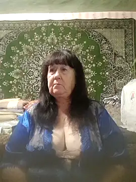 CrystalLime6411 online show from 4, 11, 2025