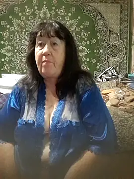 CrystalLime6411 online show from 24, 10, 2025