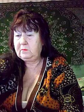 CrystalLime6411 online show from 4, 2, 2026