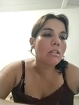 Bellapotencia1985 online show from 7, 2, 2026