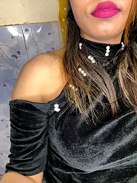 sexy-sukriti online show from 2, 12, 2025