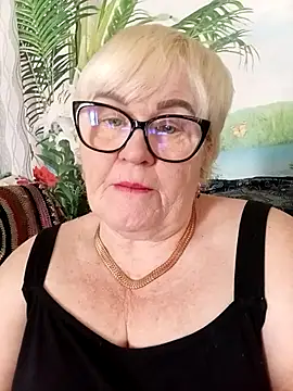 VioletSweet5566 online show from 5, 4, 2026