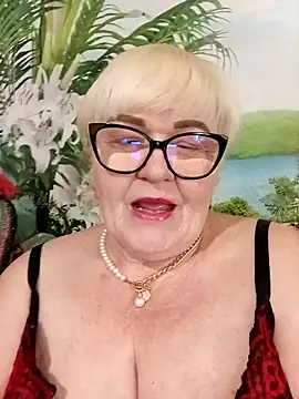 VioletSweet5566 online show from 20, 5, 2026