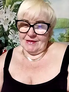 VioletSweet5566 online show from 12, 5, 2026