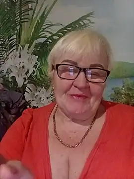 VioletSweet5566 online show from 6, 2, 2026