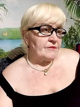 VioletSweet5566 online show from 29, 5, 2026