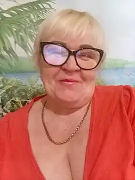 VioletSweet5566 online show from 14, 4, 2026