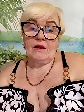 VioletSweet5566 online show from 2, 4, 2026