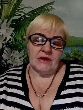 VioletSweet5566 online show from 16, 12, 2025