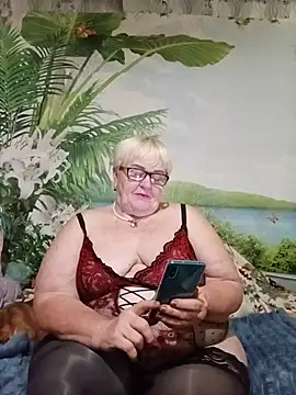 Snapshot of VioletSweet5566 chatting on 7, 7, 2026 VioletSweet5566 online show from 7, 7, 2026
