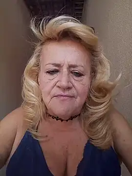 Snapshot of Belladama61 chatting on 19, 9, 2025 Belladama61 online show from 19, 9, 2025