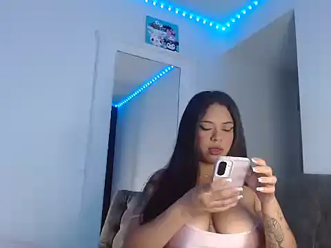 reina reina online show from 27, 10, 2025