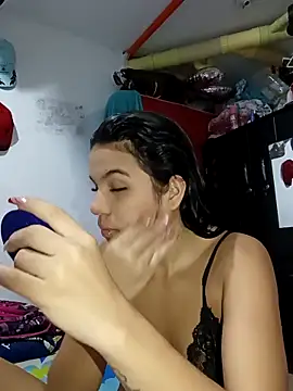 Little-Pussy-Sweet online show from 16, 10, 2025