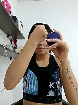 Little-Pussy-Sweet online show from 6, 10, 2025