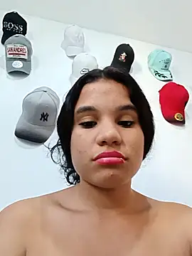 Little-Pussy-Sweet online show from 21, 9, 2025