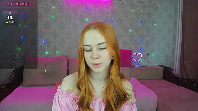 Molly Kitty online show from 11, 10, 2025