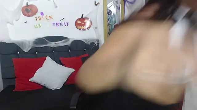 SamantaSweett  online show from 25, 10, 2025