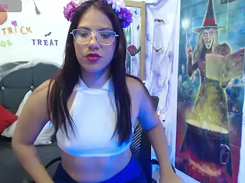 SamantaSweett  online show from 11, 10, 2025