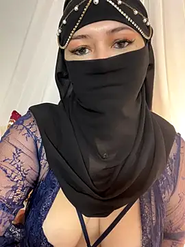 Amyraa  online show from 23, 9, 2025