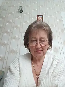 AlikaSwan5821 online show from 7, 2, 2026