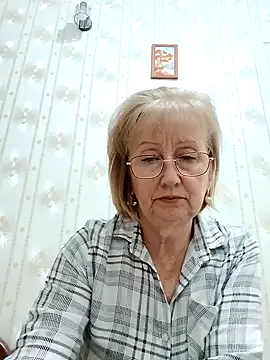 AlikaSwan5821 online show from 3, 11, 2025