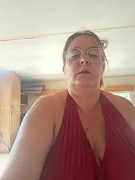 Misspapillon1840 online show from 20, 9, 2025